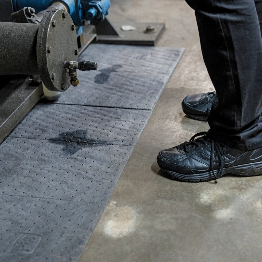 (708) MAT230 New Pig Universal Heavyweight Absorbent Pig Mat Roll (30" W x 150' L)