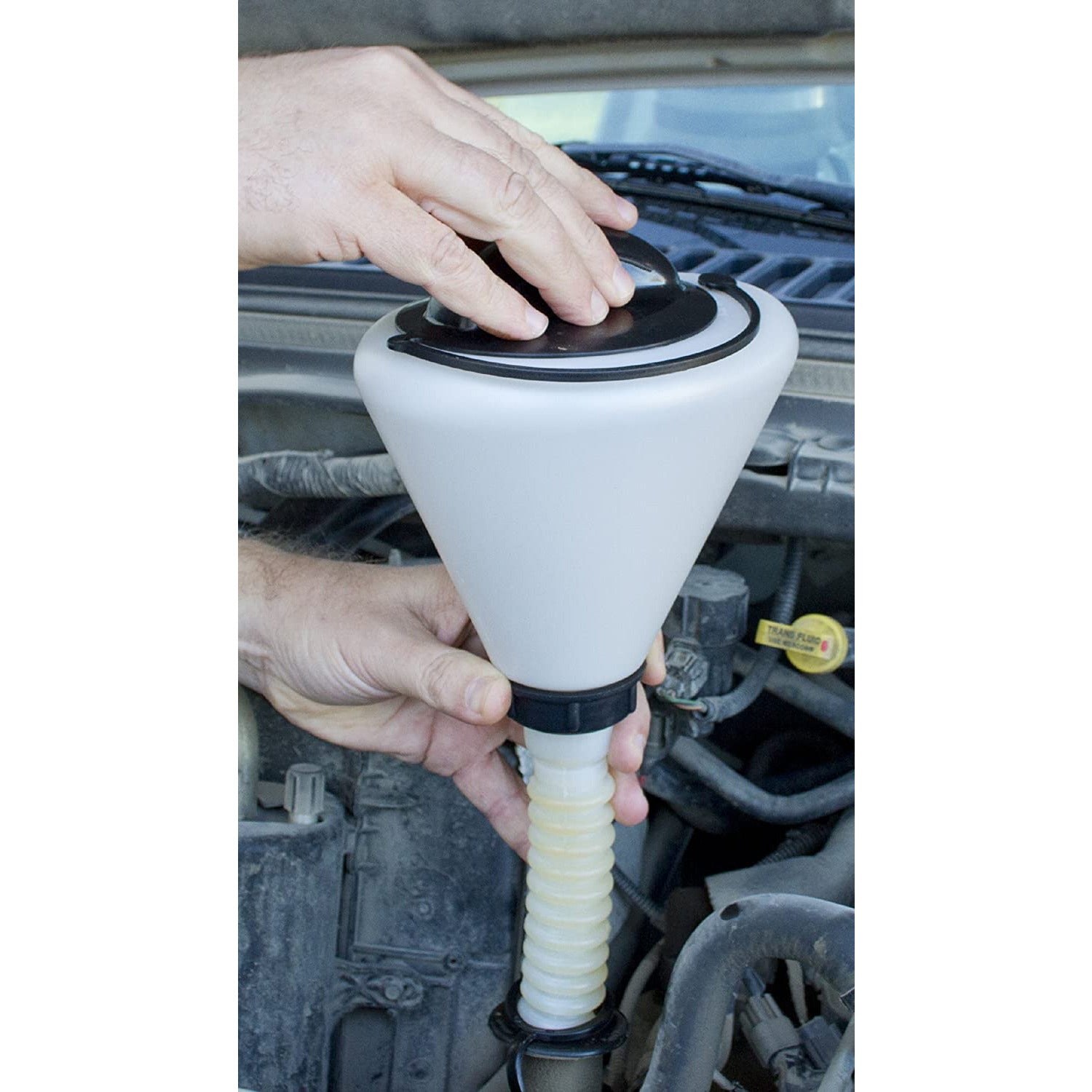 LST 19832 Lisle Plastic Funnel W/ Lid & Spout Cap (1.6 QT)